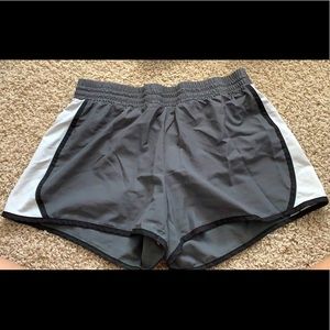 Runner shorts. Size S